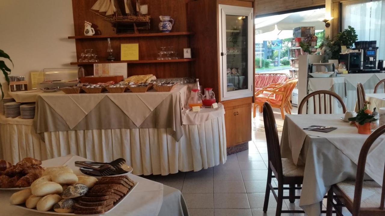 Albergo Al Cacciatore Desenzano del Garda Exterior foto